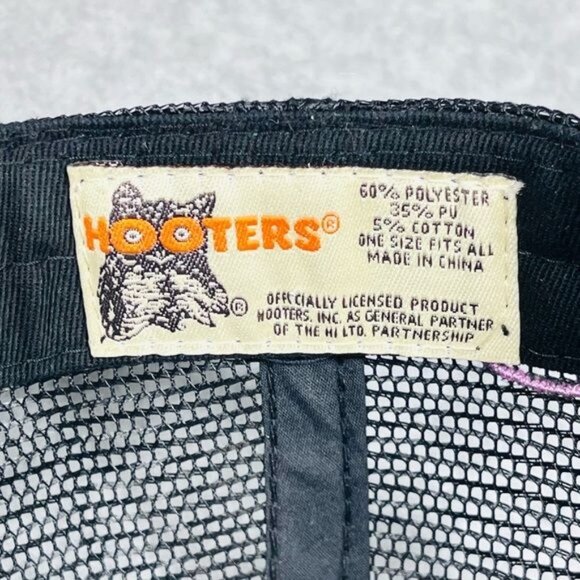 Hooters Hat Women’s Black Vegan Leather Rhinestones Owl Snap‎ Back OSFM Vtg - Picture 8 of 16